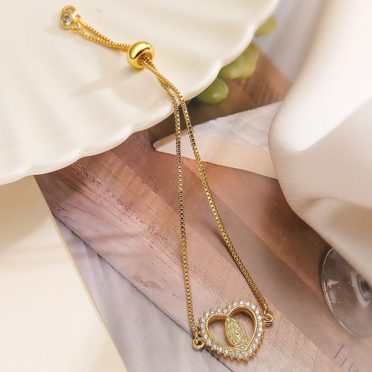 Pulseira Nossa Senhora Feminina em Aço Inoxidável e Zircão Trabalhado